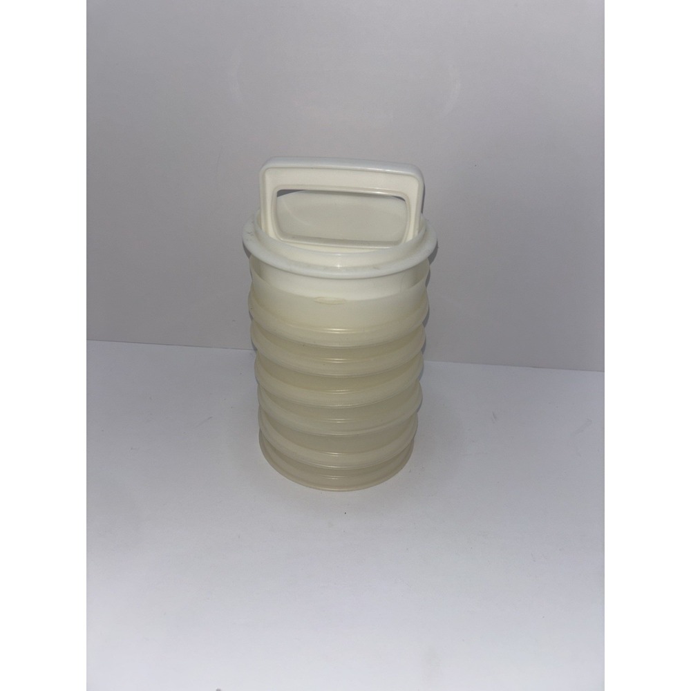 Set of 6 Tupperware Hamburger Keepers #882 Press #884 & Ring NO‎ LID